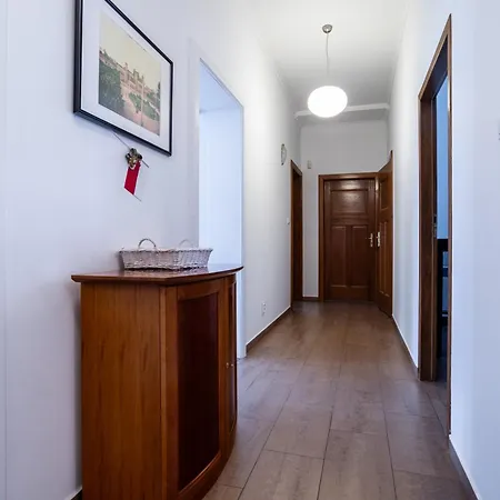 Unikalny Z 2 Sypialniami Oraz Parkingiem Victus By Renters Apartman *