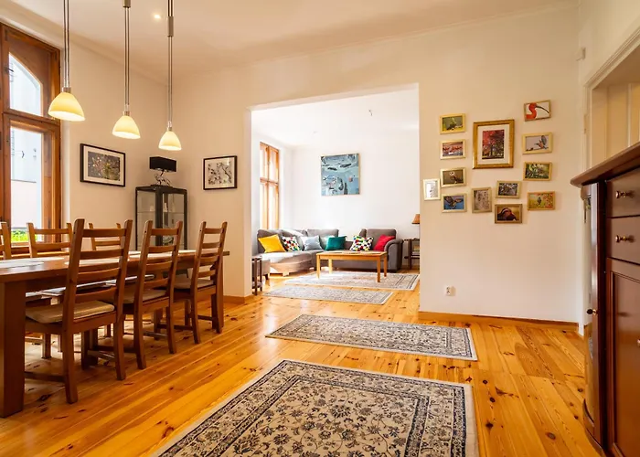 Victus Apartamenty, Aurora